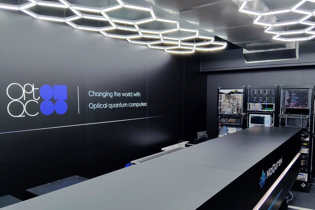 OptQC株式会社が光量子コンピュータ「MoQuren」を稼働開始、産総研とABCI-Q構築に前進